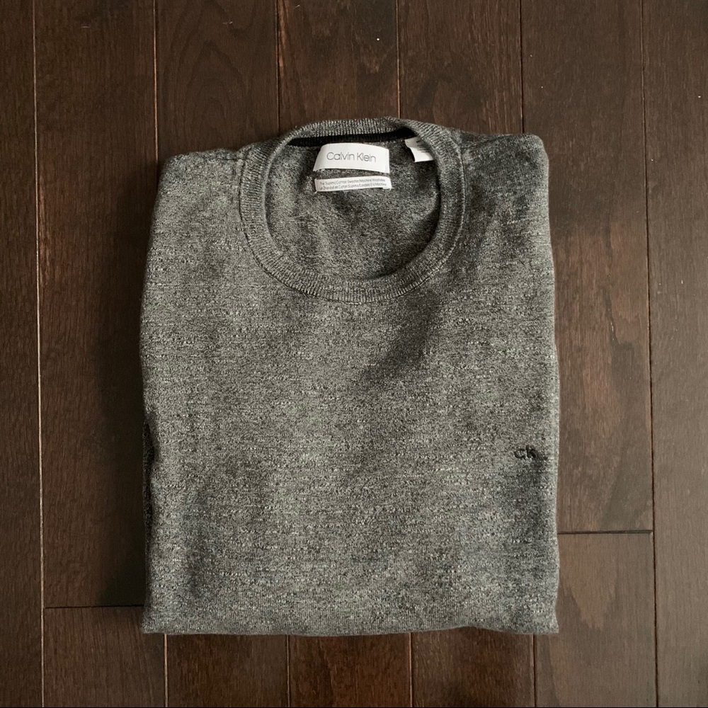 Calvin Klein Sweater
